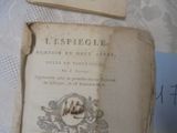 un vieux livre avec l'image d'une femme