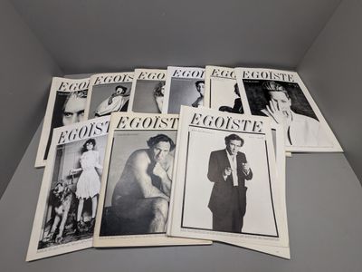 plusieurs photos en noir et blanc d'un homme en smoking et d'une femme en robe blanche