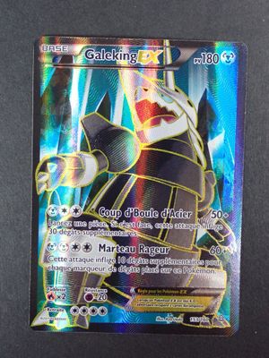 gros plan d'une carte pokemon sur une table