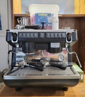 NUOVA SIMONELLI modèle APPIA LIFE COMPACT V GR2, cafétière à…