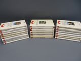 six livres empilés les uns sur les autres sur une table