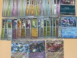 beaucoup de cartes sur la table