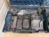 une boîte à outils qui contient tout un tas d'outils
