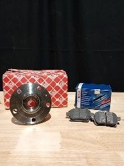 Lot de 2 articles Bosch BP1762 - Plaquettes de Frein Arrière…