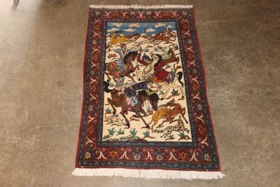 Tapis BAKHTIAR fait main en laine à motif de scène de chasse…