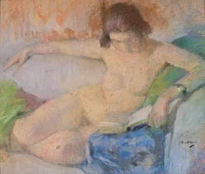 une peinture à l'huile représentant une femme nue assise sur un canapé