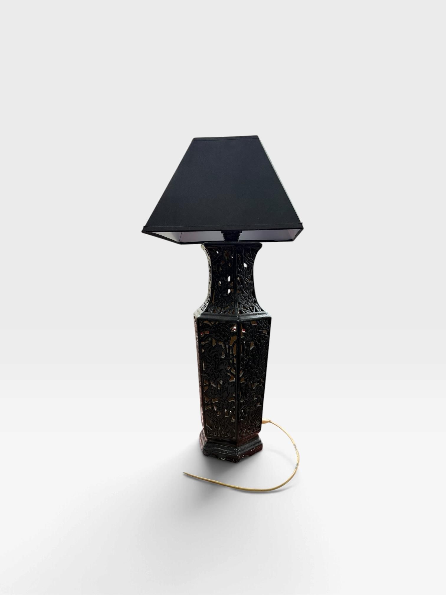 Pied de lampe de forme balustre à pans coupés en céramique r…