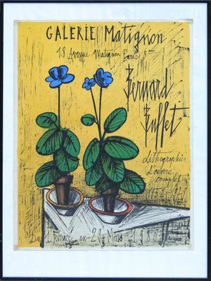 une image représentant un tableau montrant deux fleurs bleues dans un pot