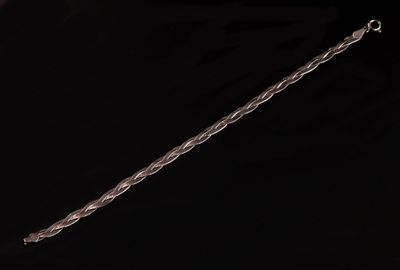 Bracelet en argent tressé élégant - Photo 1
