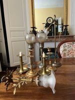 LOT de luminaires comprenant bougeoirs en métal, diverses la…