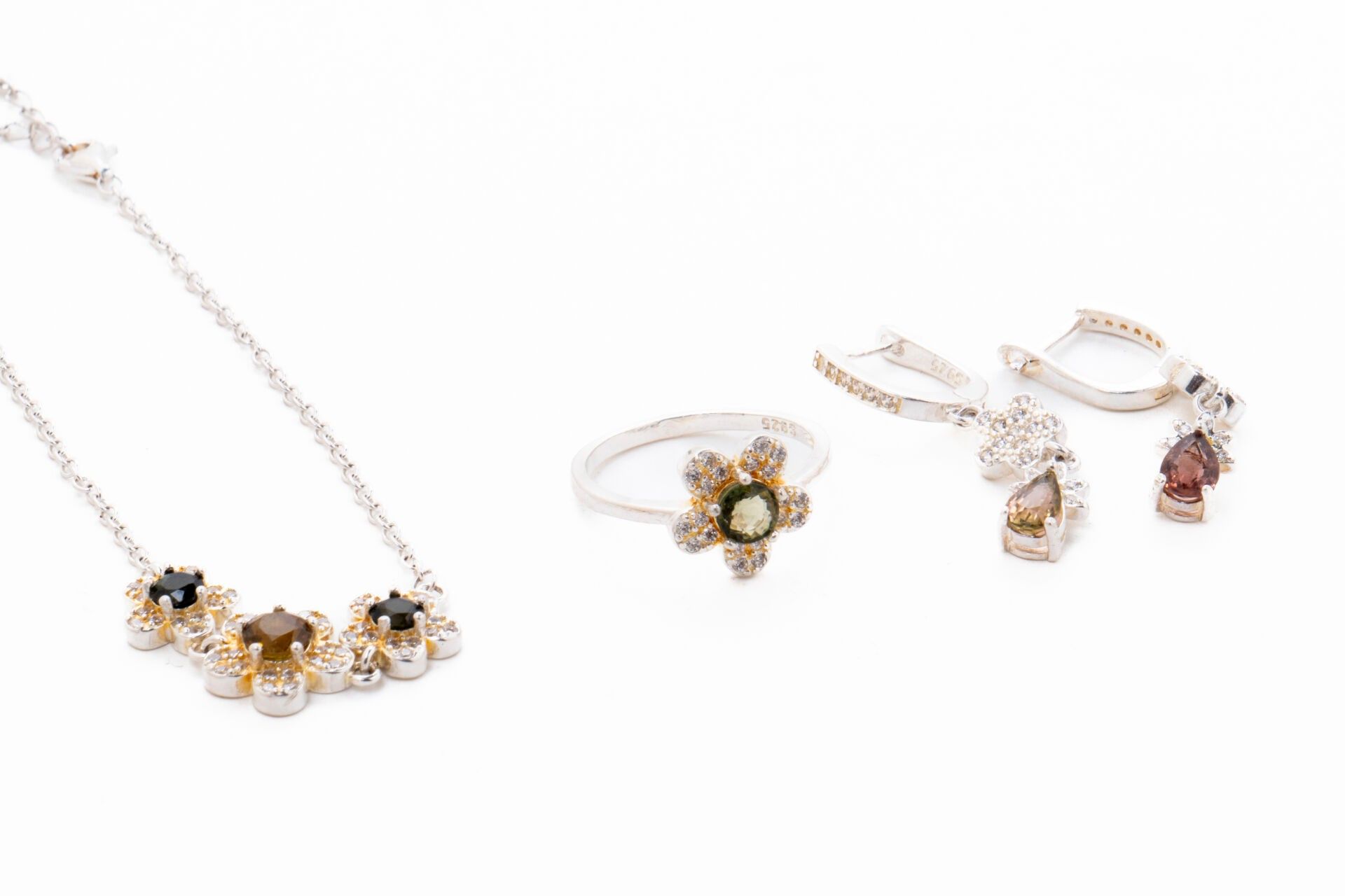 Bijoux & Pierres Précieuses