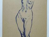 une image représentant le dessin d'une femme nue, les mains posées sur la tête