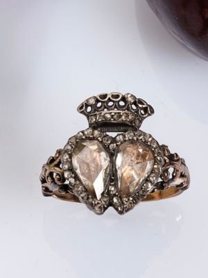 Bague ancienne en or rose 750 millièmes et argent 800 milliè…