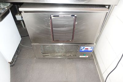 SUR DESIGNATION : Une cellule de refroidissement inox SEDA *…