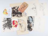 beaucoup de dessins et d'images sur la table