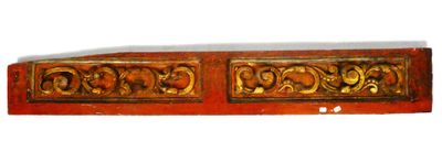 Eléments décoratifs en bois sculpté de fleurs en relief et d…