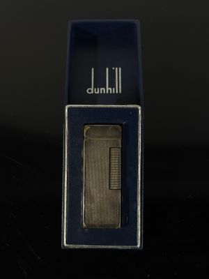 DUNHILL Briquet en métal argenté