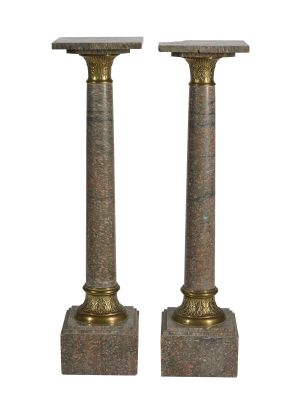 paire de colonnes anciennes en laiton et marbre sur socles