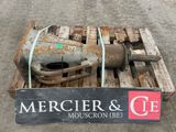 une pancarte sur laquelle on peut lire « mercierr » et « c e » sur le côté d'une palette
