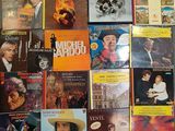 beaucoup de livres de musique sur la table