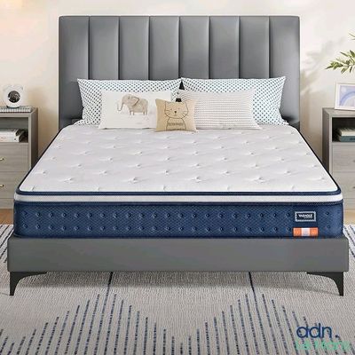 une photo d'un matelas dans une chambre à coucher