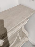 CONSOLE pouvant former AUTEL LITURGIQUE en bois mouluré laqu… (photo 2)