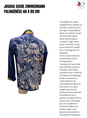 le dos d'une veste bleue et blanche ornée d'un dragon