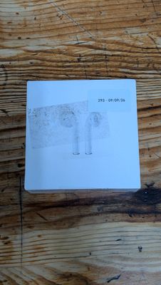 un bout de papier sur lequel est dessiné un mouton
