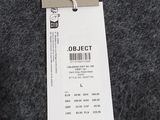 a tag that says object on the tag of a sweater