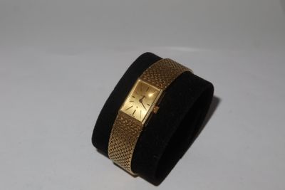 bracelet manchette noir et doré orné d'un carré doré