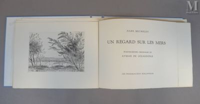 un livre ouvert sur lequel est dessiné un motif d'arbres