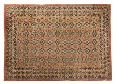 tapis persan antique à motif de médaillon sur fond beige