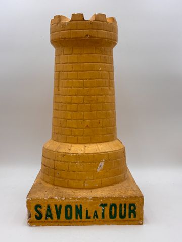 SAVON DE LA TOUR : Grand présentoir en plâtre patiné et polychrom...