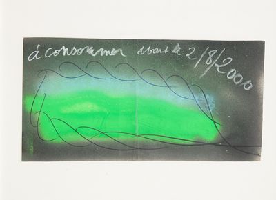 une photo d'un dessin sur une feuille de papier comportant des inscriptions