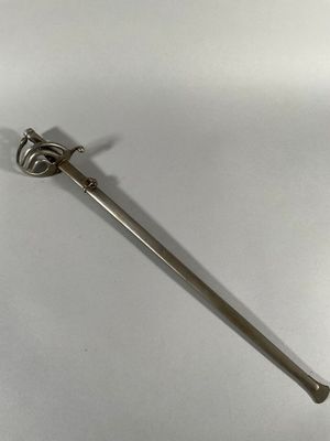 Sabre d'enfant sur le modèle 1882, avec toutes garnitures en…