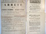 two pages of an old french newspaper with a picture of a man