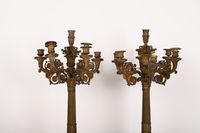 Paire d'importants candélabres à sept lumières en bronze cis… (photo 2)