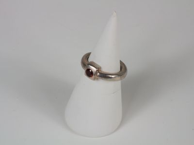 sterling silver ring with garnett stone