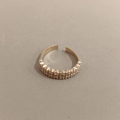 Demi-alliance américaine en or blanc et pavage de micro diam… - Photo 1