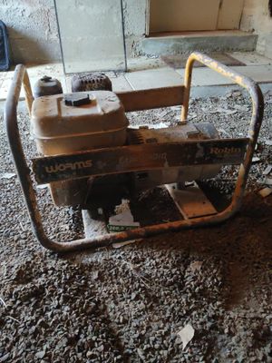 a small engine that is sitting on the ground