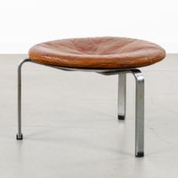 Poul Kjærholm (1929–1980), « PK33 », tabouret, pour E. (photo 2)