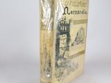 un livre sur la couverture duquel figure l'image d'un château