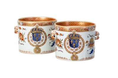 paire de seaux à glace en porcelaine française du XIXe siècle, ornés d'armoiries
