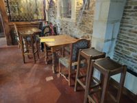 7 Tables (rondes, rectangulaire, ovale) rustiques en bois ma… (photo 2)
