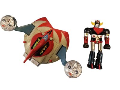 SHOGUN Goldorak Action Vehicles, et sa soucoupe, modèle GRAN…