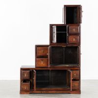 Un « kaidan tansu » oriental, ou commode en escalier modulai… (photo 4)
