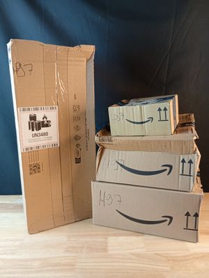 Lot de 4 colis Mystere (Retour Amazon,NPAI, Adresse incomple…