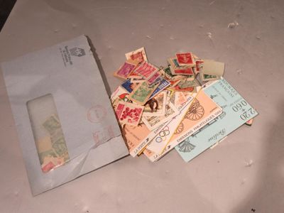 Timbres Vrac France / Monde + Calendriers Philatelique…