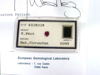 Rubis coussin 0.86 ct 5.25x4.41x3.