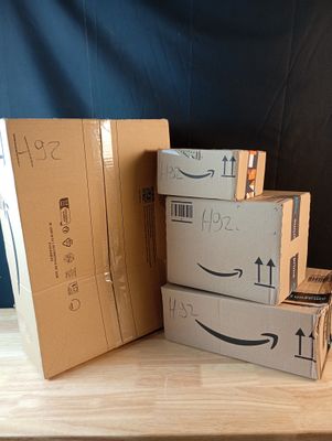 Lot de 4 colis Mystere (Retour Amazon,NPAI, Adresse incomple…